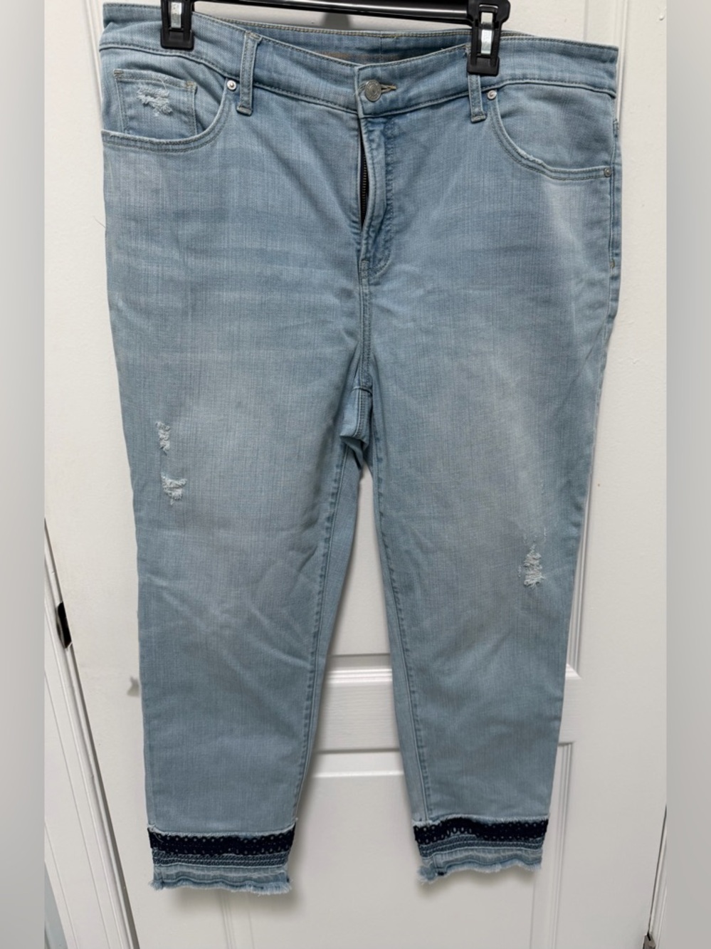 Chico’s Girlfriend Distressed Women’s Jeans with Trim, Chico’s size 2.5 or 14